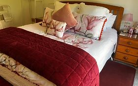 Close, Convenient & Comfortable